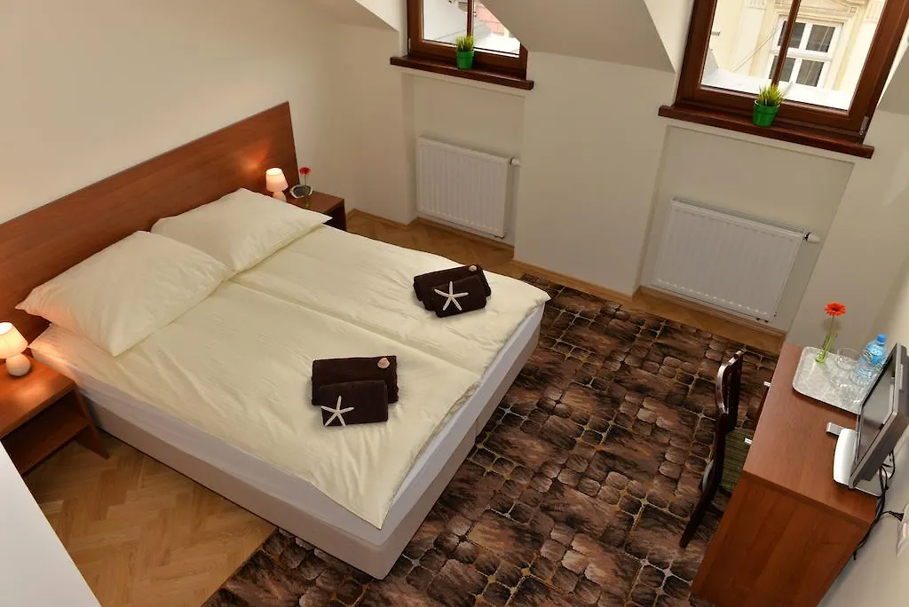 Royal Route 29 Comfort Rooms Krakow 3*,  Poland