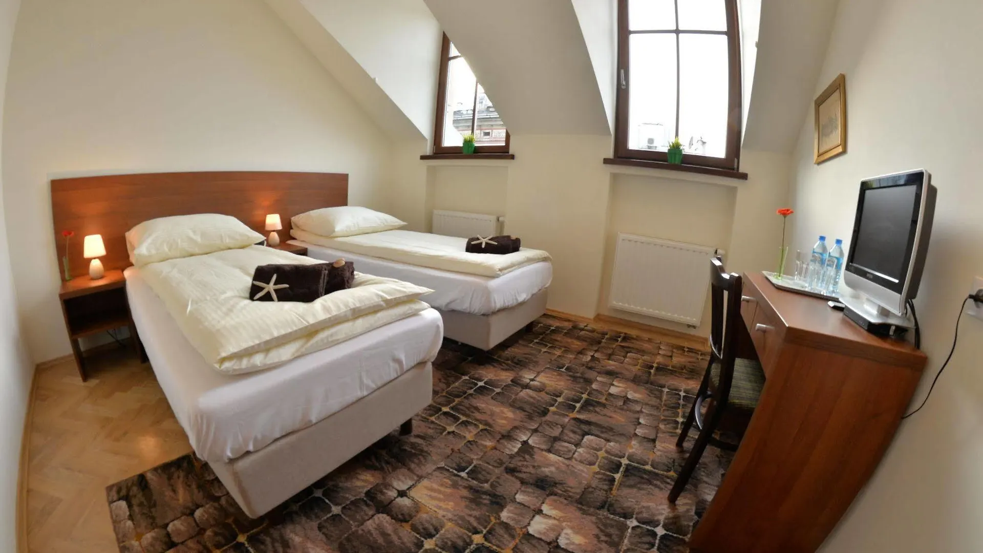 *** Guest house Royal Route 29 Comfort Rooms Krakow Poland