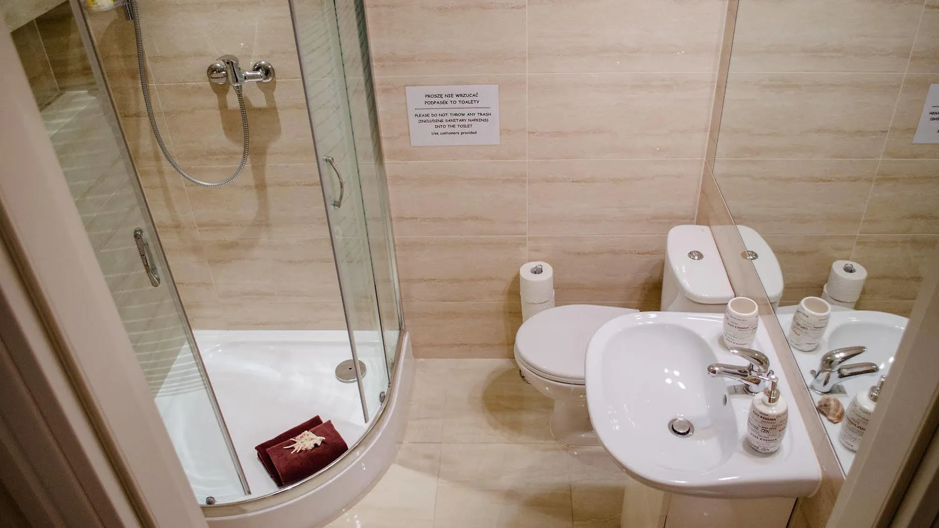 Royal Route 29 Comfort Rooms Krakow 3*,  Poland